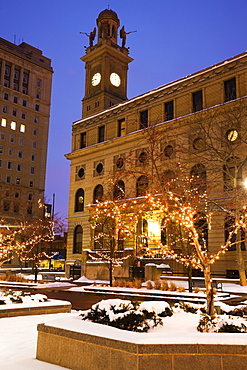 USA, Ohio, Courthouse building in Winter, dusk, Canton