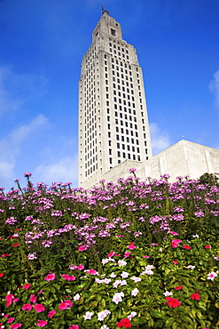 USA, Louisiana, Baton Rouge, State Capitol Building with flowers