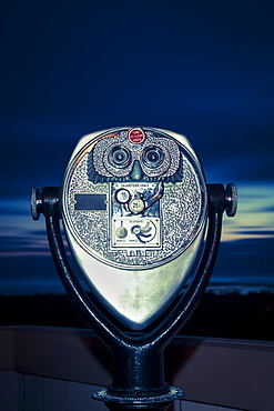 Coin operated binoculars, Winchester Bay, OR