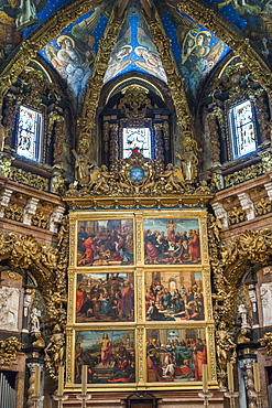 Interior of Santa Iglesia Cathedral, Valencia, Spain