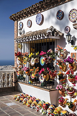 Pottery shop, Mijas, Spain