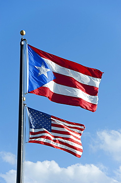 Puerto Rico, Old San Juan, flags of the USA and Puerto Rico