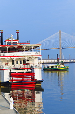 USA, Georgia, Savannah, Passenger ship with Talmadge Bridge in background