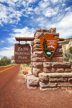 Entrance sign to Zion National Park, Zion National Park, Utah
