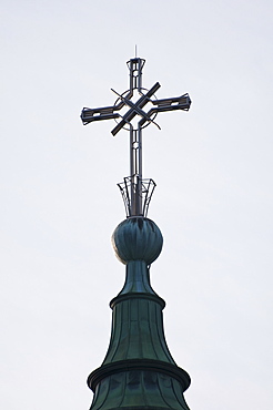 Cross of Marie-reine-du-monde cathedral
