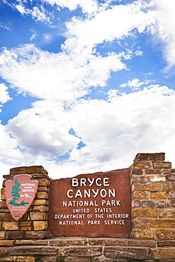 View of information sign, Bryce Canyon, Utah