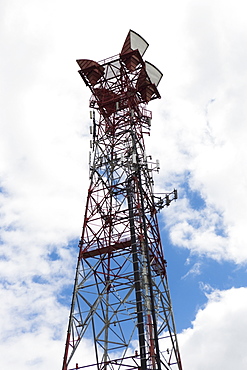 Transmission tower