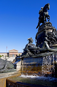 USA, Pennsylvania, Philadelphia, Neo-classical fountain