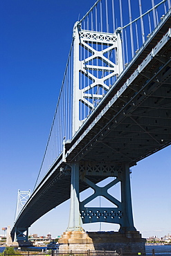 USA, Pennsylvania, Philadelphia, Suspension bridge, low angle view