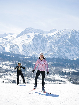 Women cross country skiing