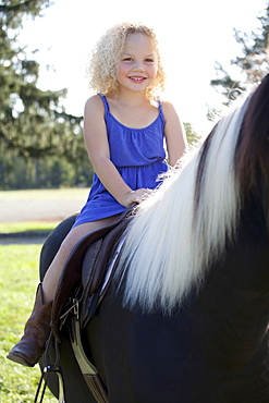 Girl (4-5) horseriding, Old Wick, New Jersey