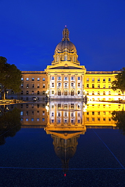 Legislative Building, Edmonton, Canada 