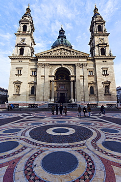 Saint Stephen's Basilica facade and square, Hungary, Budapest, Saint Stephen's Basilica