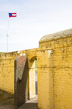 South Carolina, Sullivan's Island, Open gate in fort