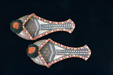 Embroidered Sindhani worn by Sindhi women, Pakistan, Asia