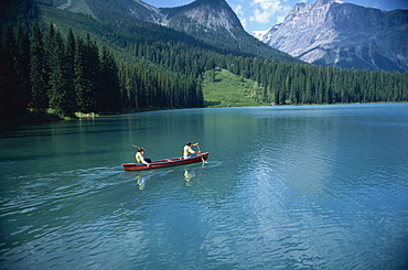 Emerald Lake, Yoho National Park, UNESCO World Heritage Site, Rocky Mountains, British Columbia, Canada, North America