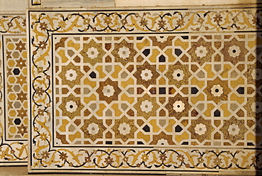 Close-up of tilework, Itimad-ud-Daulah's Tomb, built by Nur Jehan, wife of Jehangir in 1622, Agra, Uttar Pradesh state, India, Asia