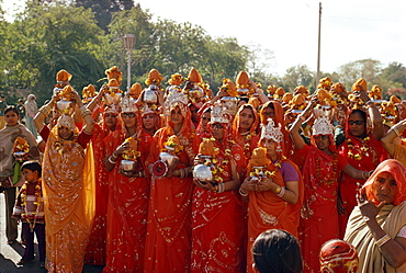 Women at Jain festival, Jaipur, Rajasthan state, India, Asia