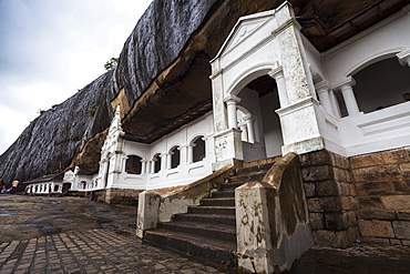 Royal Rock Temple, Golden Temple of Dambulla, UNESCO World Heritage Site, Dambulla, Sri Lanka, Asia 