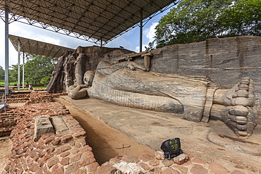 Reclining Buddha, Gal Vihara, Polonnaruwa, UNESCO World Heritage Site, Sri Lanka, Asia 