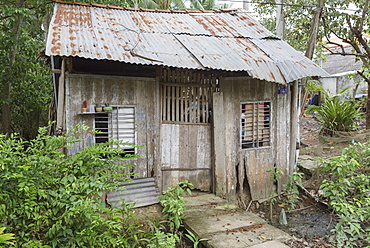 A common agricultural worker's shack, Ben Ke, Vietnam, Indochina, Southeast Asia, Asia