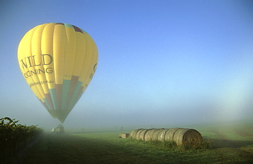 Hot air balloon landing, Victoria, Australia