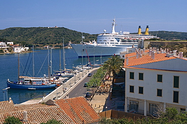 Cruise ship entering harbour, Mahon, Minorca, Balearic Islands, Spain, Mediterranean, Europe