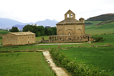 Romanesque church of Eunate, pilgrims burial place, dating from 12th century, Camino de Santiago, Navarre, Euskadi, Spain, Europe