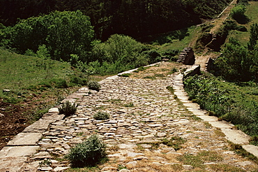 Roman road near Cirauqui, on the Camino, Navarre, Spain, Europe