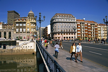 The Arenal bridge in the centre of the city of Bilbao, Pais Vasco, Spain, Europe