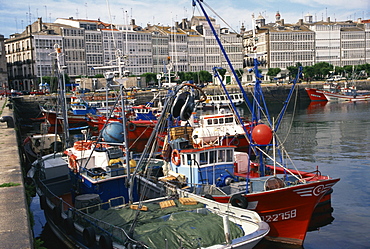 Marina opposite avenue of Galerias, with glass frontages, A Coruna, Galicia, Spain, Europe