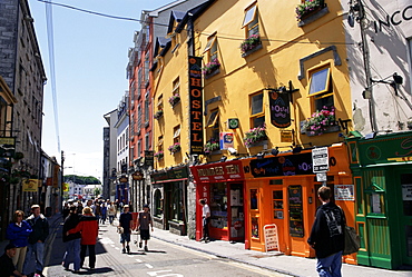 Colourful facades, Galway, County Galway, Connacht, Eire (Republic of Ireland), Europe