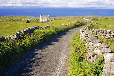 Country road, Inishmore, Aran Islands, County Galway, Connacht, Republic of Ireland (Eire), Europe