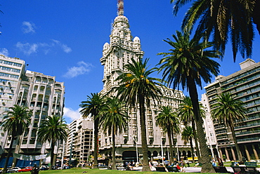 Street scene in Montevideo, Uruguay, South America