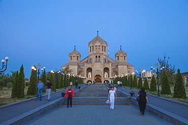 Surp Grigor Lusavorich Yekeghetsi Cathedral, the largest Armenian church in the world, Yerevan, Armenia, Central Asia, Asia 