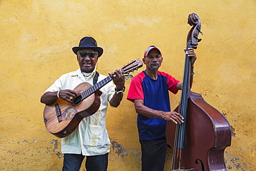 Musicians in Historical Centre, Santiago de Cuba, Santiago de Cuba Province, Cuba, West Indies, Caribbean, Central America