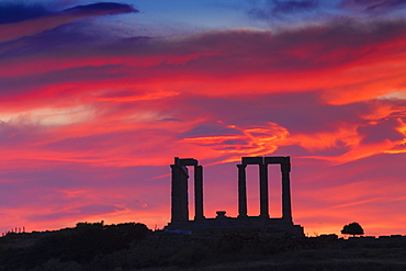 Temple of Poseidon at sunset, Cape Sounion, near Athens, Greece, Europe