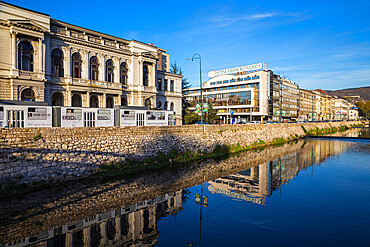 Buildings of Bascarsija (The Old Quarter), on the banks of the Miljacka River, Sarajevo, Bosnia and Herzegovina, Europe