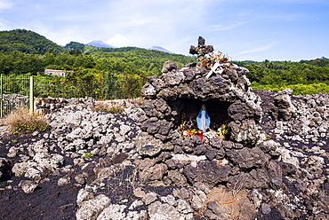 Mount Etna Volcano, shrine where the lava from an eruption stopped, UNESCO World Heritage Site, Sicily, Italy, Europe 