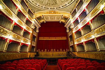 Noto Theatre interior (Teatro Comunale Vittorio Emanuele) in Piazza XVI Maggio, Noto, Sicily, Italy, Europe 