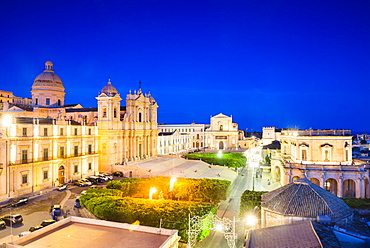 St. Nicholas Cathedral, Church of San Salvatore and Town Hall, Piazza del Municipio, Noto, Val di Noto, UNESCO World Heritage Site, Sicily, Italy, Europe 