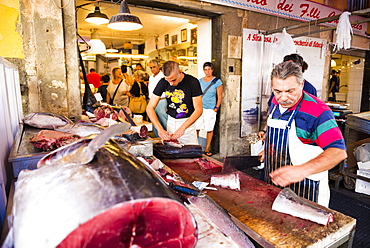 Fishmonger at Ortigia Market, Syracuse (Siracusa), Sicily, Italy, Europe