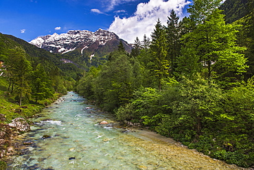 Soca River and Julian Alps in the Soca Valley, Triglav National Park (Triglavski Narodni Park), Slovenia, Europe