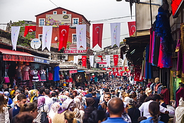 Busy market street near The Grand Bazaar (Kapali Carsi), Istanbul, Turkey, Europe