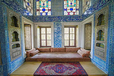 Summerhouse interior at Topkapi Palace, UNESCO World Heritage Site, Istanbul, Turkey, Europe