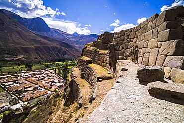 Inca Ruins of Ollantaytambo, Sacred Valley of the Incas (Urubamba Valley), near Cusco, Peru, South America