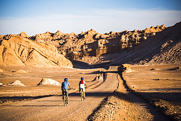 Cycling in Moon Valley (Valle de la Luna), Atacama Desert, North Chile, Chile, South America