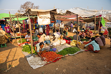 Ywama Market, Inle Lake, Shan State, Myanmar (Burma)