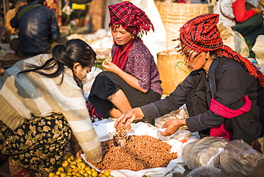 Market stall owned by Pa-O tribe, Ywama Market, Inle Lake, Shan State, Myanmar (Burma), Asia