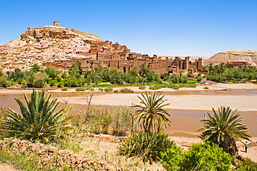 Kasbah Ait Ben Haddou and the Ounila River, UNESCO World Heritage Site, near Ouarzazate, Morocco, North Africa, Africa 